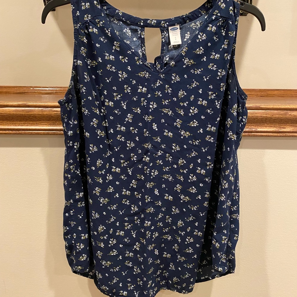 3 for $15 - Old Navy Maternity Tank